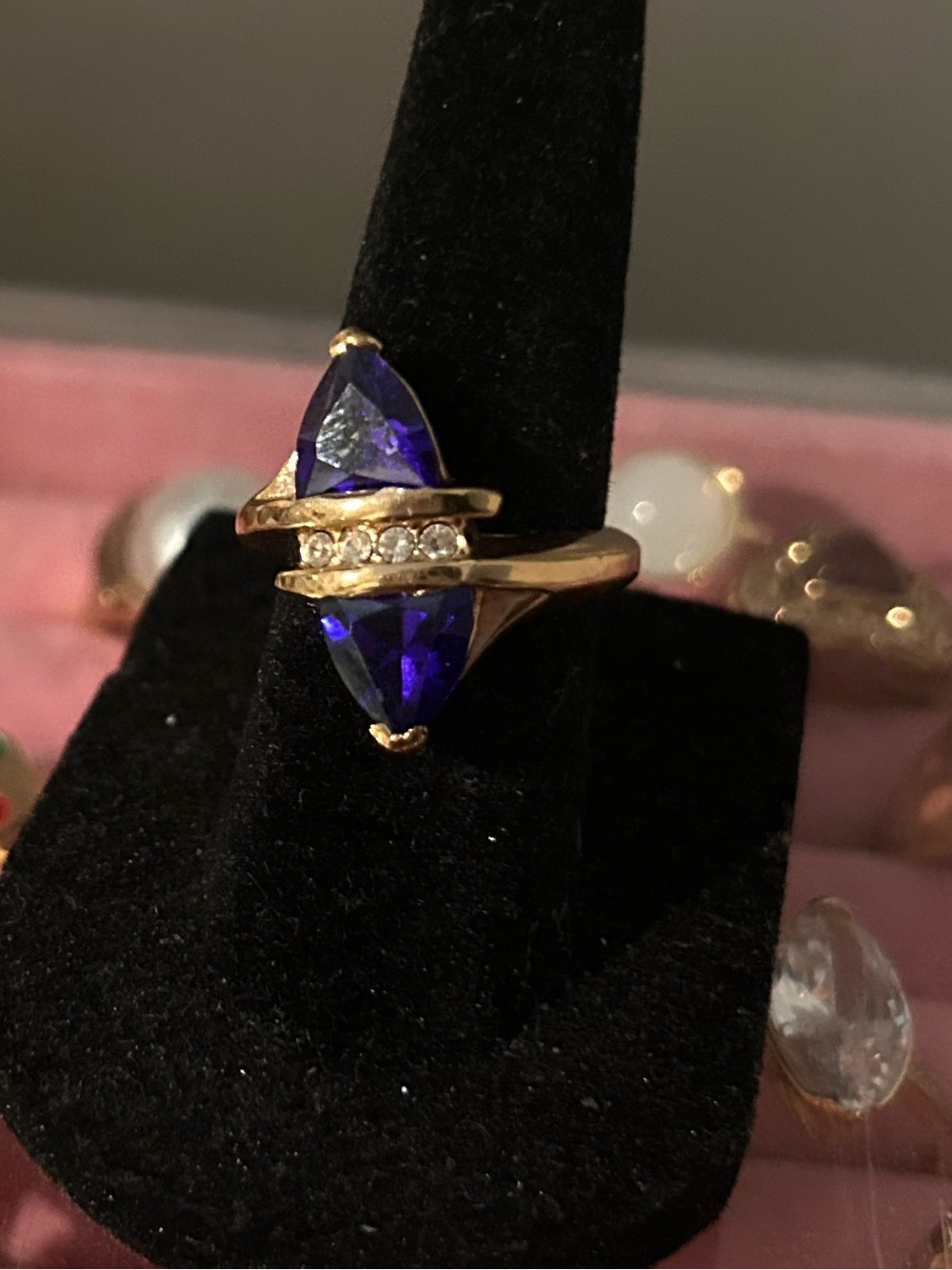Rare find! Vintage purple split marquise ring